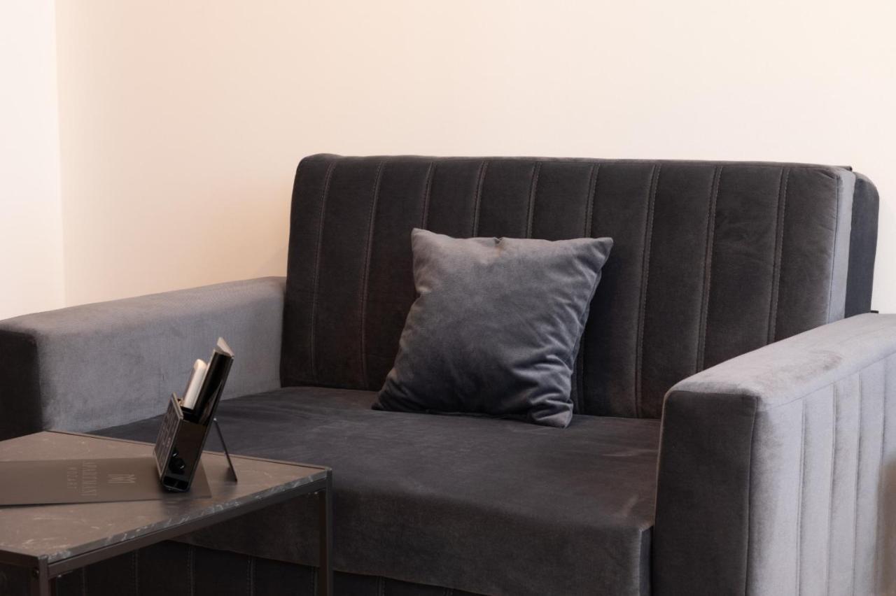 Apartmani Mozart-Centar ヴィロヴィティツァ エクステリア 写真