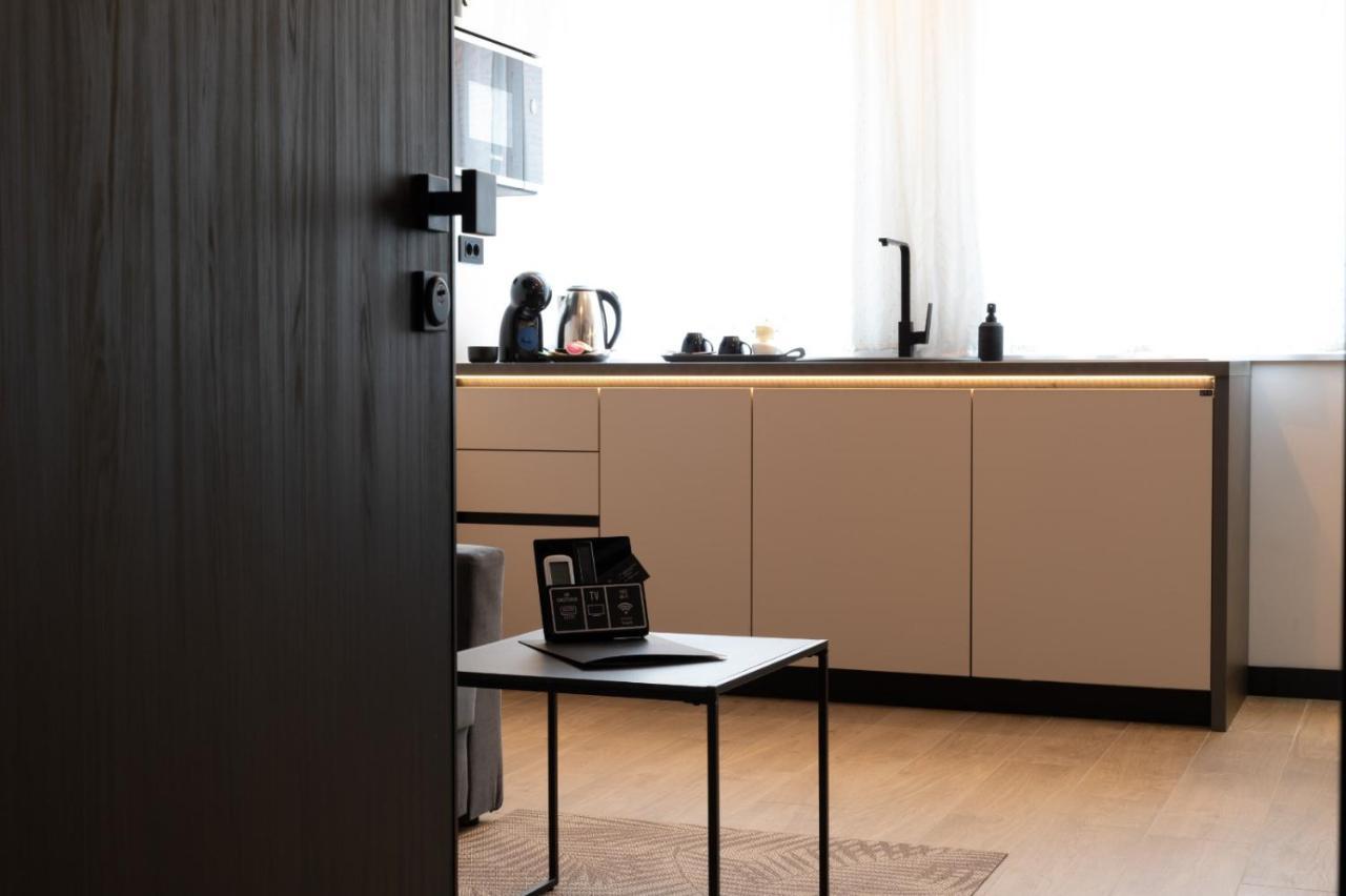 Apartmani Mozart-Centar ヴィロヴィティツァ エクステリア 写真