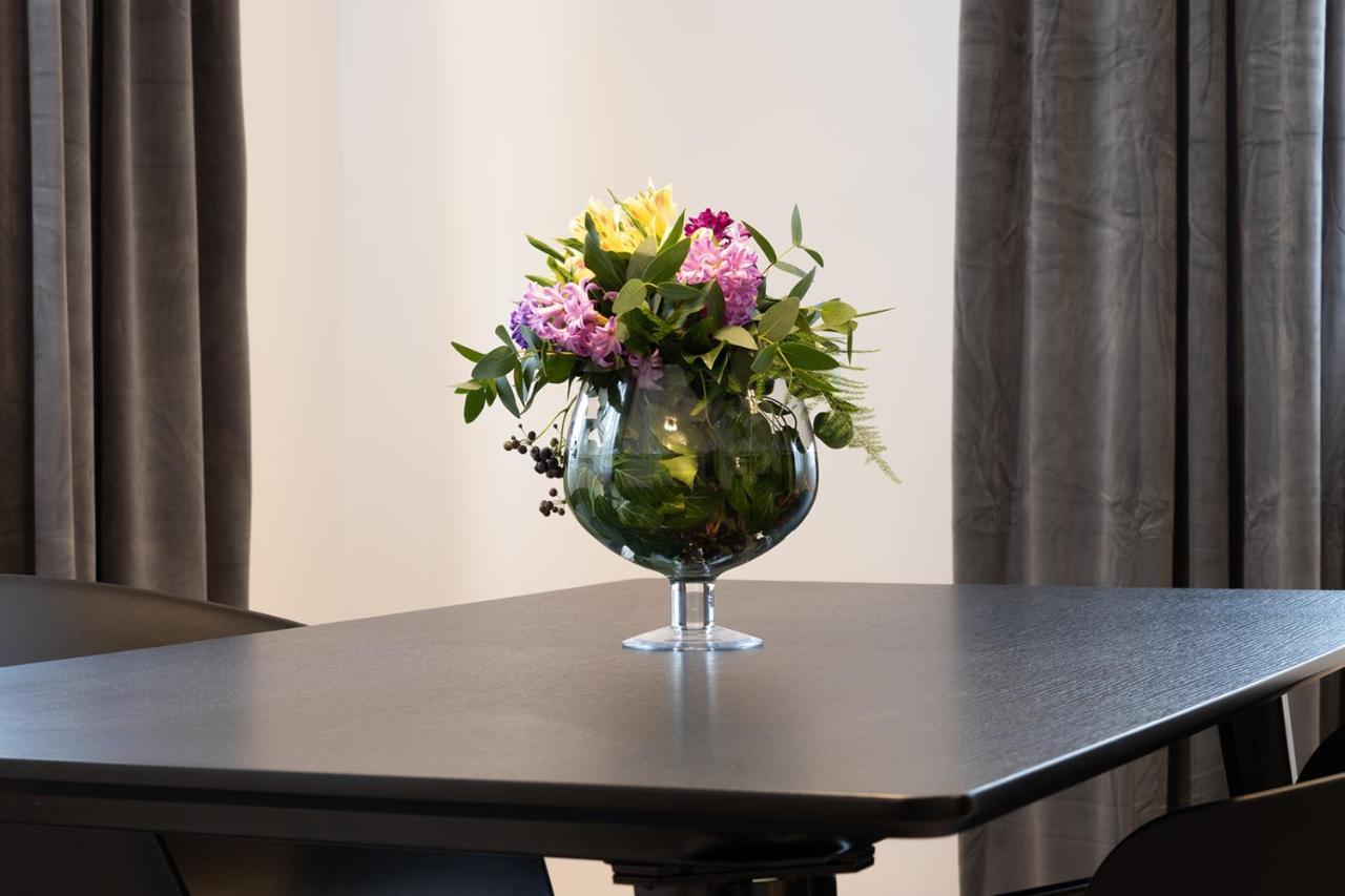 Apartmani Mozart-Centar ヴィロヴィティツァ エクステリア 写真