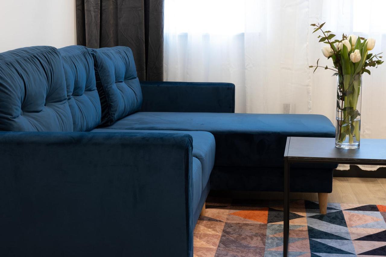 Apartmani Mozart-Centar ヴィロヴィティツァ エクステリア 写真