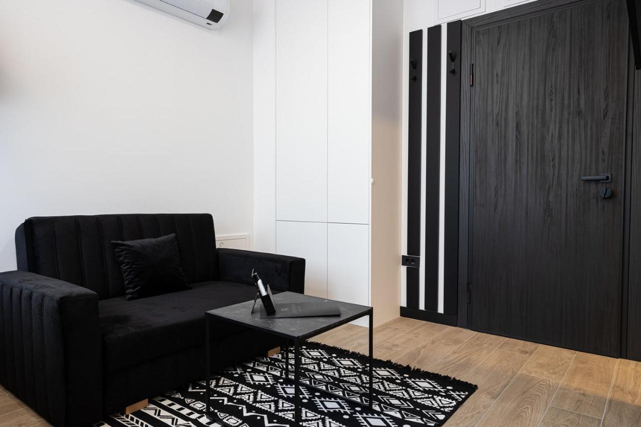 Apartmani Mozart-Centar ヴィロヴィティツァ エクステリア 写真