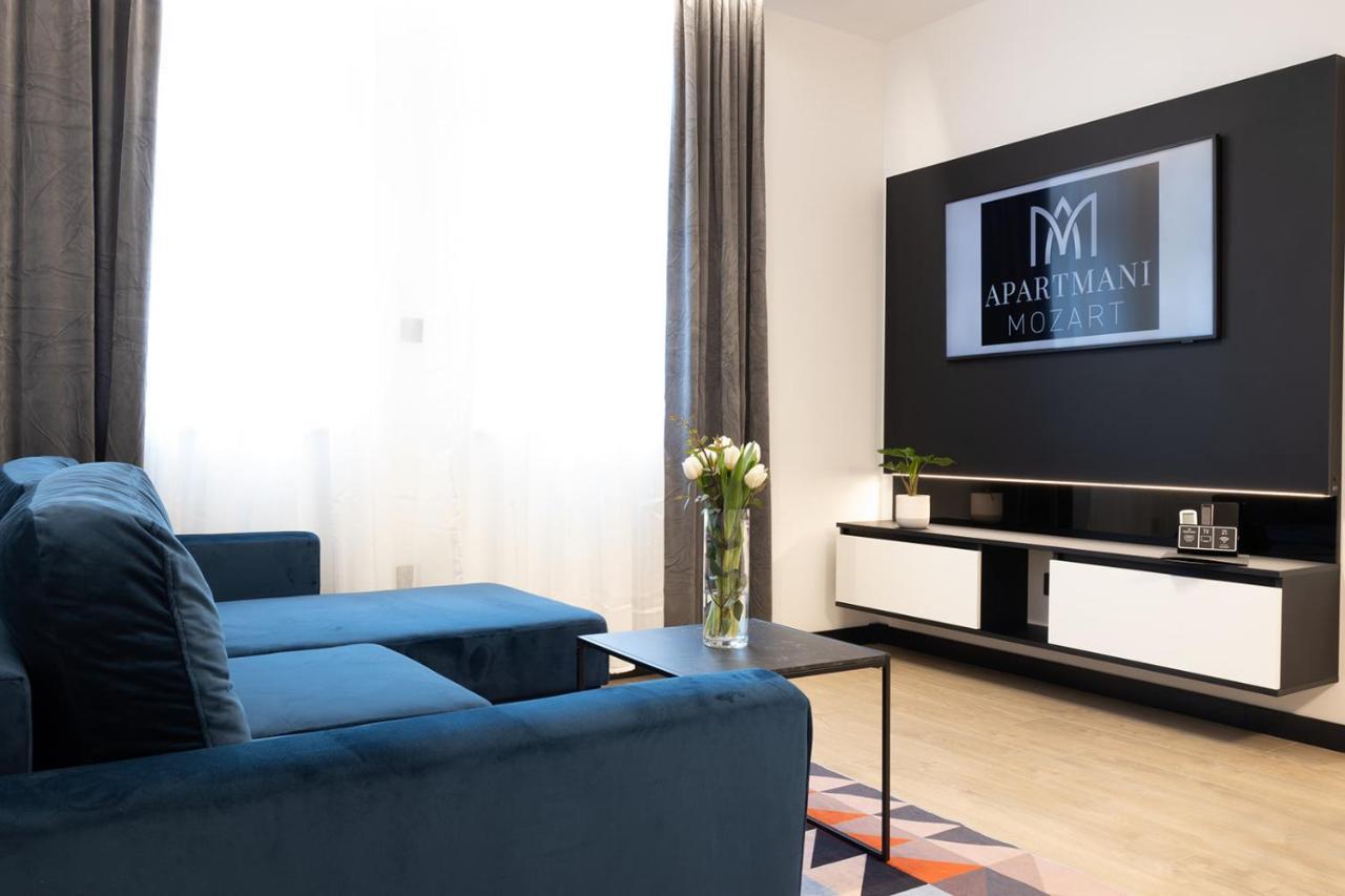 Apartmani Mozart-Centar ヴィロヴィティツァ エクステリア 写真
